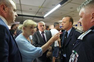 Вътрешният министър направи внезапна проверка на столичния КАТ