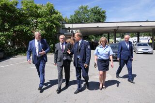 Вътрешният министър направи внезапна проверка на столичния КАТ