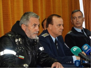 За толерантност и спазване на правилата за движение призовават пътни полицаи и представители на мотоклубове