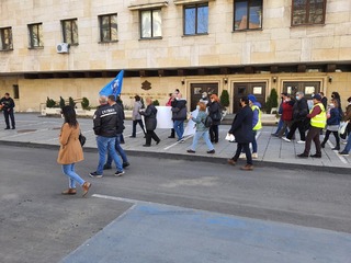 Протест в подкрепа на експертите от Националния институт по криминалистика проведе СФСМВР