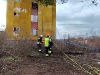 Издириха и спасиха пострадали след  „земетресение“ в Шумен по време на пожаро- тактическо учение