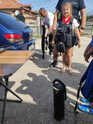 Деца от Нови пазар посетиха полицейското управление