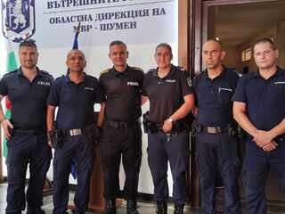 Директорът на ОДМВР- Шумен ст.комисар Георги Гендов награди служители от областната дирекция