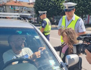 Деца от Шумен с призив към водачите: Пазете ни на пътя