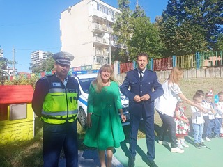 Сектор „Пътна полиция“ при ОДМВР- Шумен се присъединява към  инициативата на ДГ “Дружба“ конкурс за детска рисунка на тема пътна безопасност