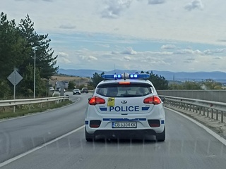 Седмицата в цифри: 10 неправоспособни водачи са установени за седмица в Шуменско