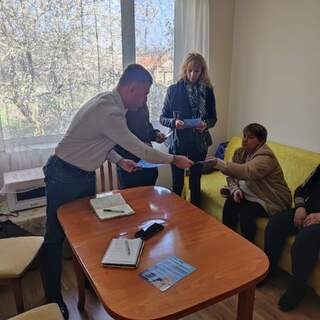 Началникът на РУ- Нови пазар проведе среща с жителите на село Могила