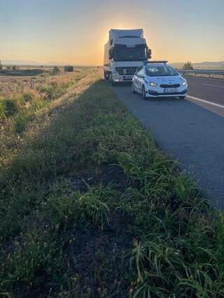 Шестима неправоспособни водачи, трима, седнали зад волана след употреба на наркотични вещества и техни аналози, деветима след употреба на aлкохол