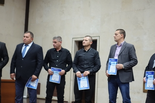 Криминалисти от РУ- Нови пазар при ОДМВР- Шумен бяха удостоени с награда в конкурса на името на италианския прокурор Джовани Фалконе – „Страхливият умира всеки ден, смелият- само веднъж“