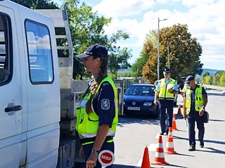 Пътни карти с опасни участъци в област Шумен получиха водачи в Нови пазар