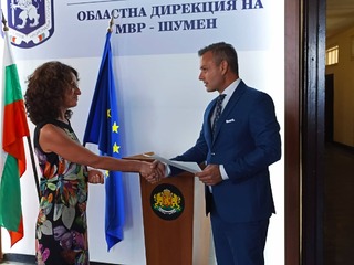 Служители на ОДМВР- Шумен с награди за професионалния празник на полицията