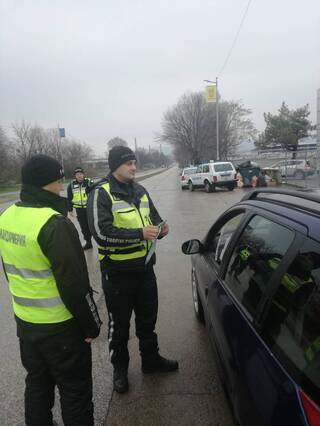 През март по пътищата в Шуменско- 64 пътнотранспортни произшествия и 1863 нарушения на скоростните режими