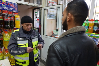 Четирима са задържани за извършени престъпления по време на проведена специализирана полицейска операция  в новопазарското село Стоян Михайловски 