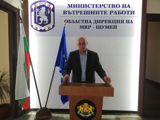 Полицейски служители от областната дирекция в Шумен  започнаха масови проверки  на ловните дружинки в областта по време на откриването на ловния сезон на групов лов на дива свиня