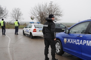 Масови проверки в хода на специализирана полицейска операция в Силистренска област