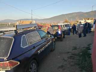 Множгество установени нарушения и трима задържани при полицейска операция в Твърдица