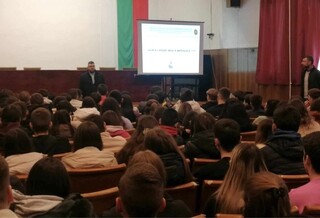 МВР с Националната превантивна кампания „Предпазване на младите хора от престъпления” - Киберсигурност