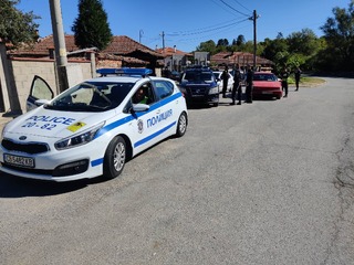 Разкрити кражби и установени нарушения на ЗДвП при операция на полицията в Котел