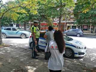 Пътна полиция, БЧК и РЗИ с акция за по-добра информираност на водачи и пешеходци