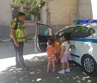 Урок по пътна безопасност в детската градина