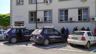 Седем задържани, иззети наркотици и шест разкрити престъпления при операция на прокуратура, полиция и жандармерия в Нова Загора