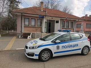 Установени нарушения и лица без адресна регистрация при операция на полицията в Нова Загора