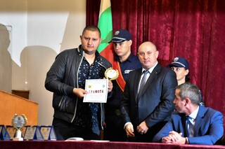 Осем полицейски служители бяха отличени с приза „Полицай на месеца”