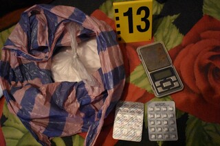 Производство на наркотици е разкрито при спецакция на полицията в Сливен
