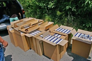 Служители на РУ- Нова Загора иззеха 200 000 контрабандни цигари