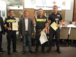 Атанас Атанасов от ОДМВР-Сливен най-точен в стрелбата в Националното състезание „Пътен полицай на годината”- Хасково, 2016