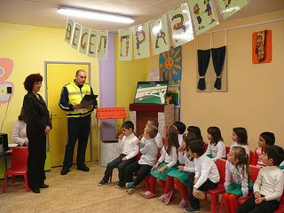 С детски празници по пътна безопасност в две детски градини в Смолян завърши кампанията “Заедно можем да спасим живота на много хора” 