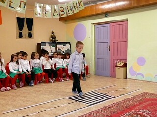 С детски празници по пътна безопасност в две детски градини в Смолян завърши кампанията “Заедно можем да спасим живота на много хора” 