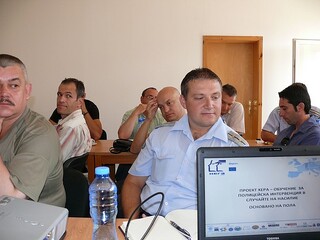 Полицейски инспектори от ОД МВР – Смолян ще раздадат персонални аларми за самозащита на жени, изложени на риск от насилие.