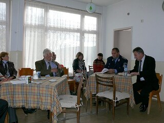 Задоволство от работата на полицията изказаха жителите на селата Загражден и Давидково в разговор с Директора на ОД МВР – Смолян и началника на РУП - Мадан 