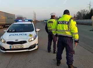 Допълнителни екипи на Пътна полиция при ОДМВР-София ще подпомагат и регулират трафика през предстоящите празнични дни