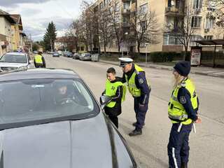 Ученици от Ботевград с превантивна инициатива за повече безопасност на пътя