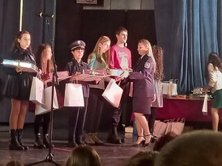Ученици от Костенец и Ихтиман с трета награда в Националния конкурс за рисунка „Аз и детското полицейско управление“