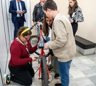 В Ботевград се проведе Национална ученическа викторина по безопасност на движението „Да запазим децата на пътя“