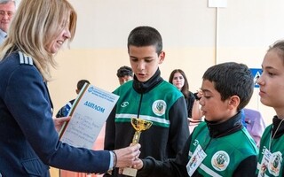 В Ботевград се проведе Национална ученическа викторина по безопасност на движението „Да запазим децата на пътя“