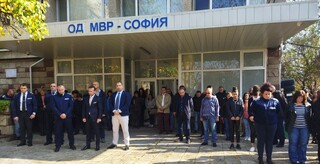Поклон пред паметта на младши инспектор Петър Бъчваров