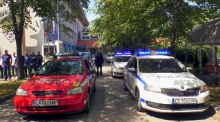 Почит към паметта на загиналите колеги от ОДМВР-Бургас