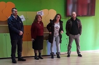Беседа на служители от РУ- Пирдоп с учениците от с. Чавдар