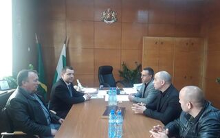 С три леки автомобила се увеличи автопарка на РУ-Чирпан