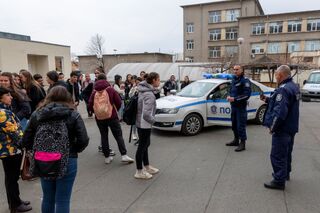 Осмокласници от търговищко средно училище гостуваха в РУ-Търговище
