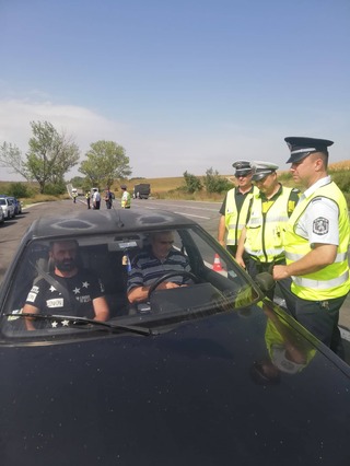 4 акта и 3 глоби по фиш наложиха контролните органи за констатирани от тях за два часа нарушения на  първокласен път в община Търговище