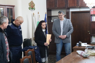 Служител на областната дирекция е награден с „Писмена похвала“