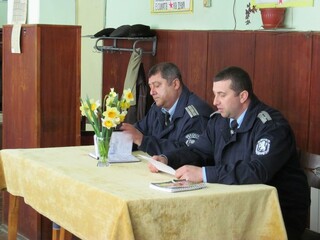 Годишните отчети пред обществеността на полицейските и младши полицейски инспектори за работата им през 2015 г. приключиха