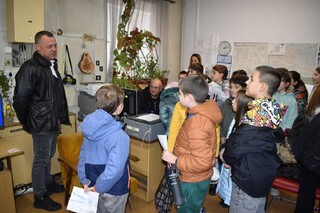 Четвъртокласници от ОУ „Св. Св. Патриарх Евтимий“ гостуваха в ОДМВР – В. Търново