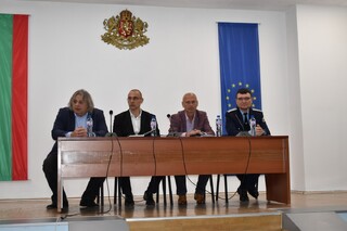 Ръководството на ОДМВР – В. Търново се срещна с представители на институции и бизнеса в община Свищов