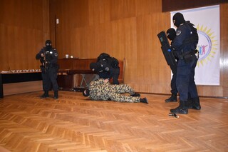 С игри, песни, танци и много емоции ОДМВР – В. Търново финализира тазгодишното обучение и превантивни дейности по Националната програма „Работата на полицията в училищата“